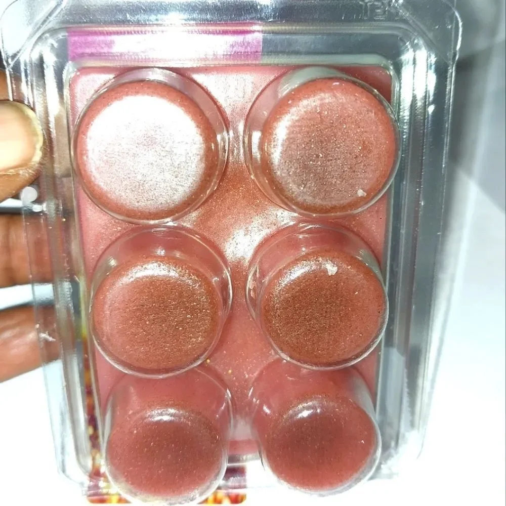 Hand crafted Pink Magic waxmelt tarts